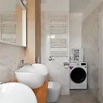 Luxury 110m2 With Bathtub - Caka Street Apartament