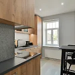 Luxury 110m2 With Bathtub - Caka Street Apartament