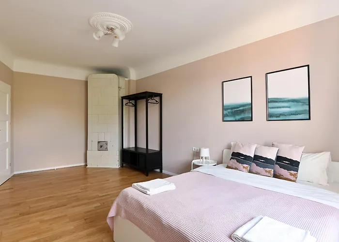 Dzīvoklis Luxury 110M2 Apartment With Bathtub - Caka Street Central