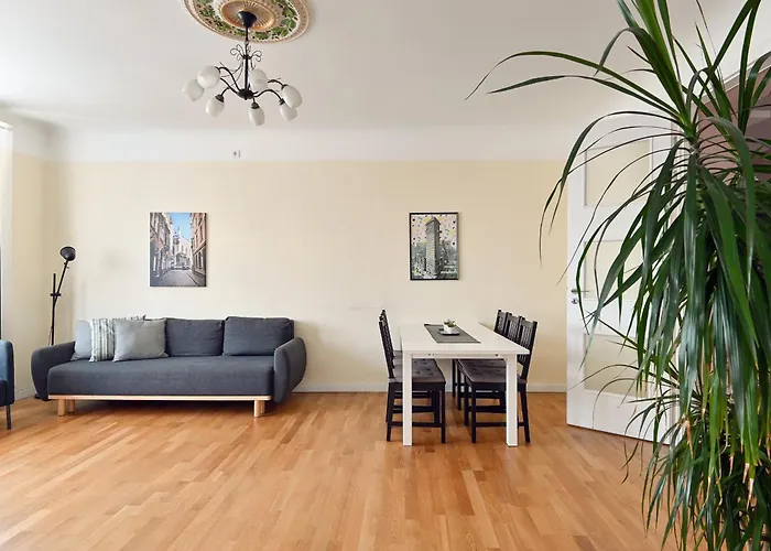 Dzīvoklis Luxury 110M2 Apartment With Bathtub - Caka Street Central Riga